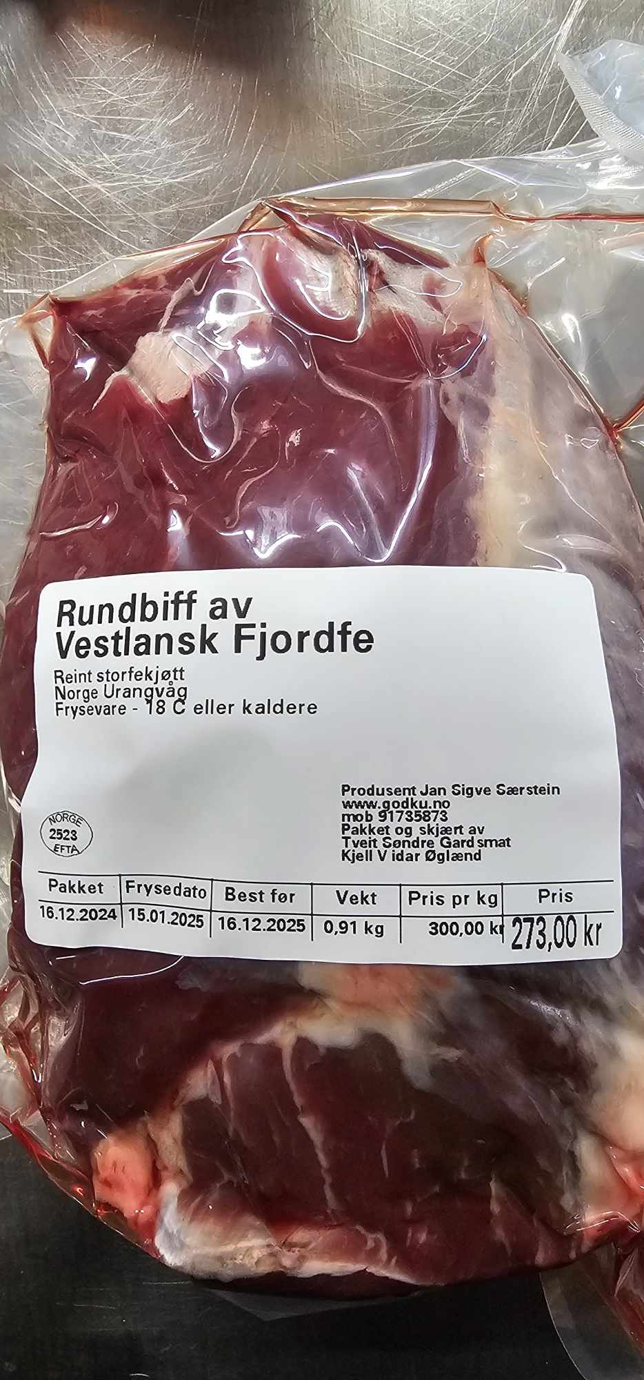 GodKu Rundbiff av Vestlandske Fjordfe. Ung ku.